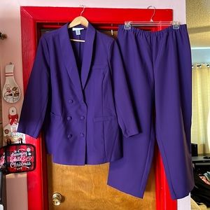 Allison Woods vintage - 22W EUC - 2 piece women’s pant coat suit - dark purple